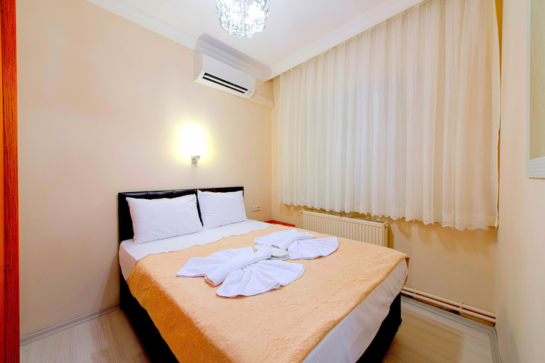 Bedroom 2, Efe Apart Hotel, Fatih