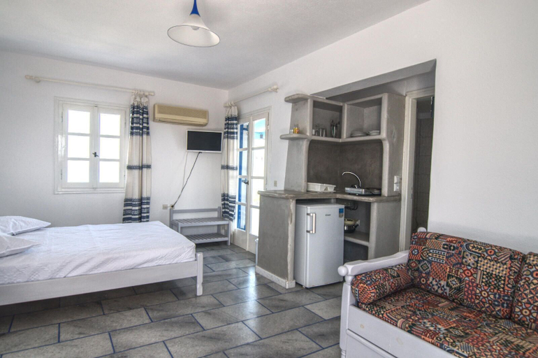 Bedroom 4, Sunset Studios, South Aegean