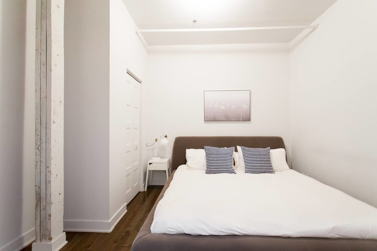 Bedroom 3, Amazing Plateau Loft Steps Away From Mount-royal, Montréal