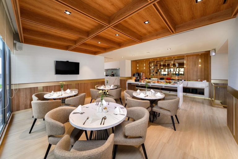 Food & Drinks 5, Three-bedrooms, Oakwood Apartments Pik Jakarta, North Jakarta