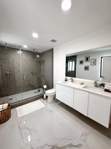 Bathroom 3, NEW comfy and modern house, Miami-Dade