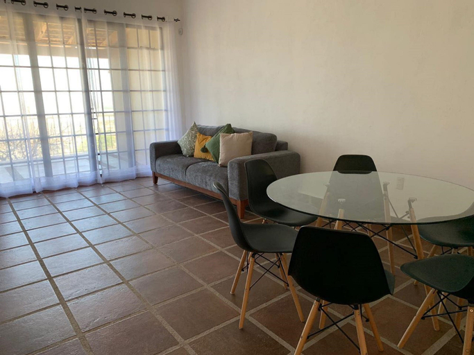 Others 4, Casa Tulipan, Allende