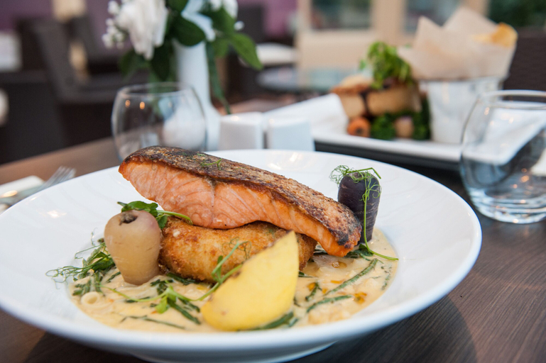 Food & Drinks 5, Llanwenarth Hotel & Riverside Restaurant, Monmouthshire