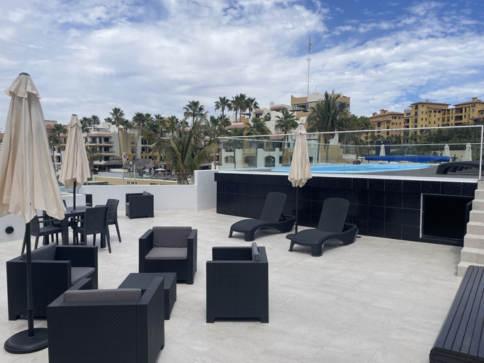 Food & Drinks 5, Studio Suite at Marina Cabo Plaza, La Paz