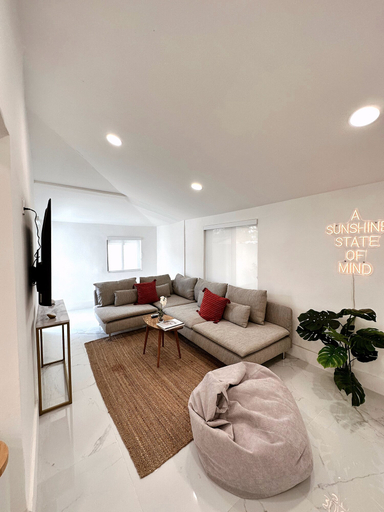 Others 4, NEW comfy and modern house, Miami-Dade
