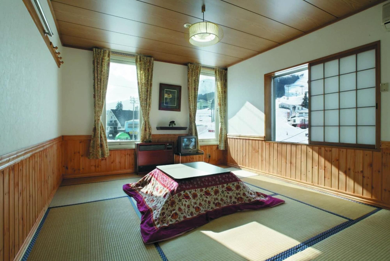 Bedroom 2, Mistral, Minamiuonuma