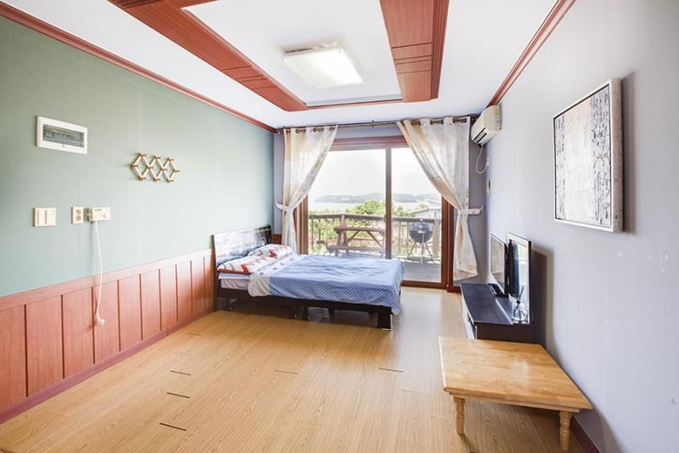 Bedroom 3, Seosan Bada Pension, Seosan