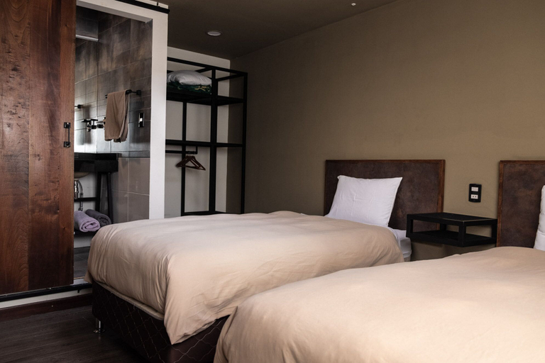 Bedroom 2, The Adventure Brew Hostel, Pedro Domingo Murillo