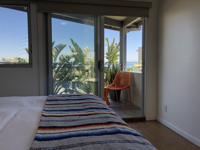 Exterior & Views 5