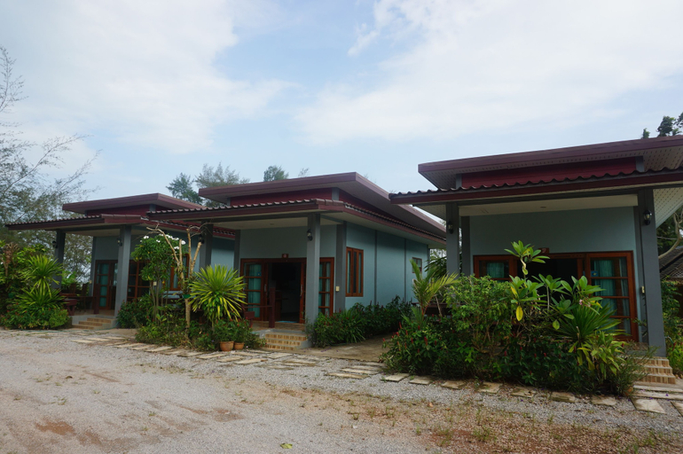Exterior & Views 2, Veerada Boutique Home, Chaiya