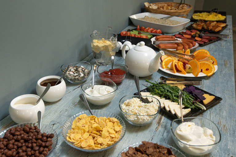 Food & Drinks 5, Alaska Resort