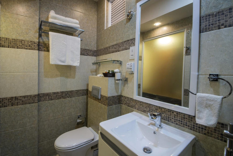Bathroom 5, Vista Beach Retreat, Malé