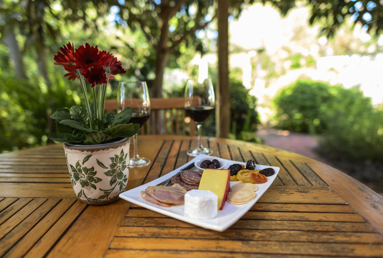 Food & Drinks 5, Miriams Cottage, Barossa  - Tanunda
