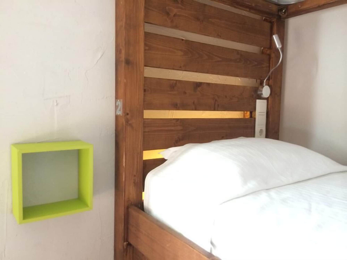 Bedroom 3, Lost & Found - Guesthouse & Suites, Albufeira