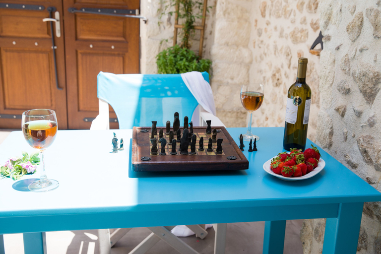 Food & Drinks, AC Homes Alice, Crete