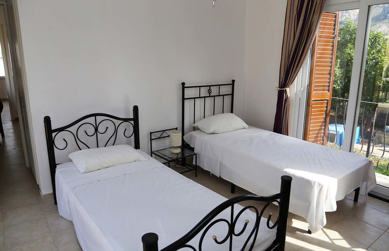 Bedroom 3, Villa Baris by Amy Villas