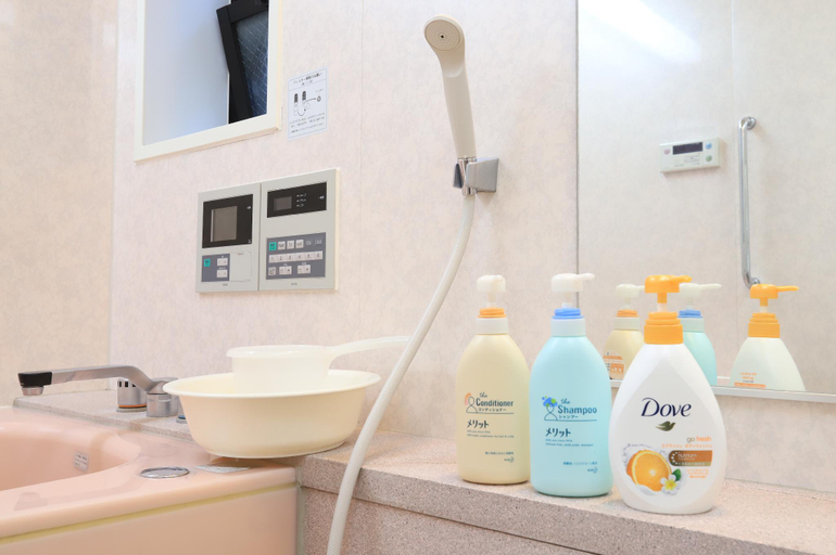 Bathroom 3, Meguro 135㎡4Bedroom Big house 2minsTrainSt, Meguro