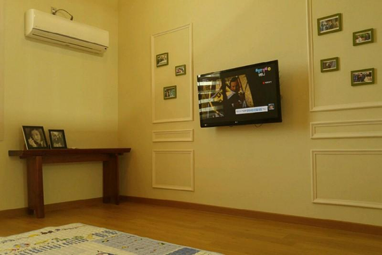 3, Paju One Frame Pension, Paju