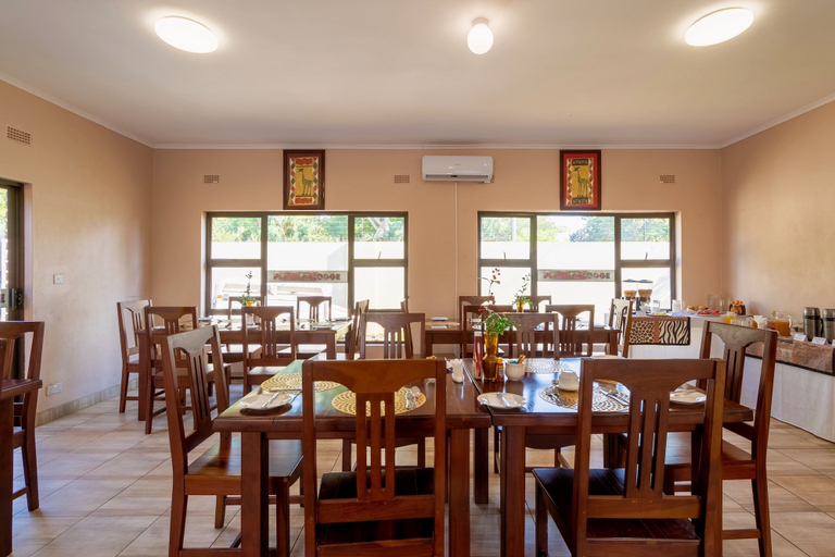 Food & Drinks 5, Premier Guest Lodge, Hwange