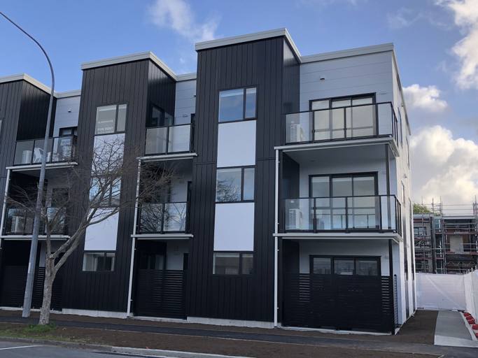 Exterior & Views 2, Central Stadium Apartments, Hamilton