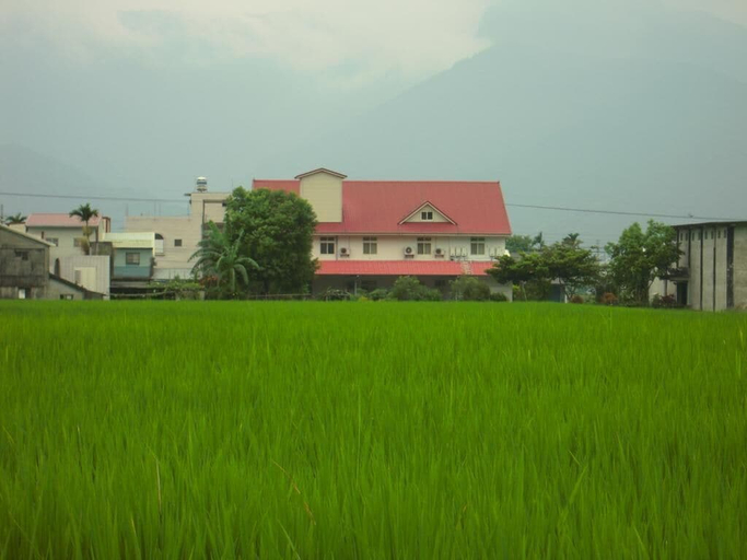 Exterior & Views 1, Golden Flower B&B, Hualien