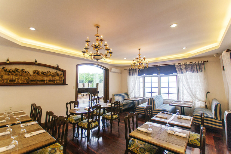 Food & Drinks, Villa Ibarra, Tagaytay City