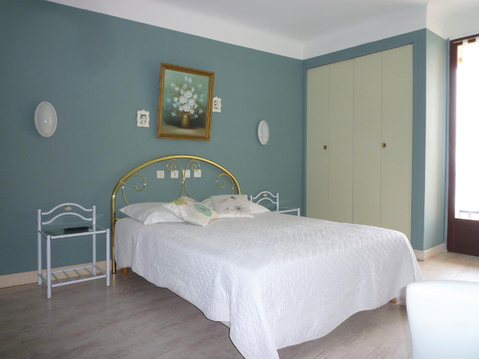 Bedroom 2, Celine, Corse-du-Sud