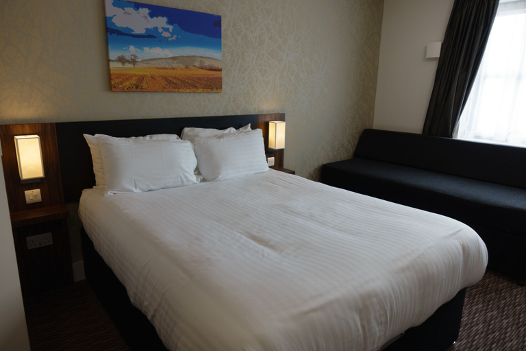 Bedroom 2, Fallow Field, Telford by Marston's Inns, Telford and Wrekin