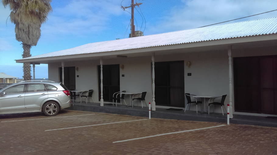 Exterior & Views 2, Shark Bay Hotel, Shark Bay