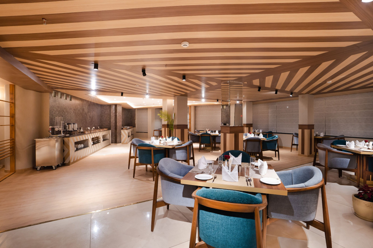 Food & Drinks 5, Snow Valley Heights, Shimla