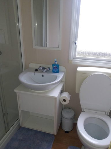 Bathroom 3, 2013 Willerby Sunset Static Caravan Holiday Home, Essex
