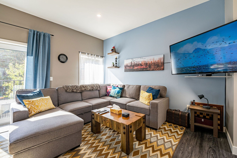 Others 2, Pillow Top Condo by Revelstoke Vacations, Columbia-Shuswap