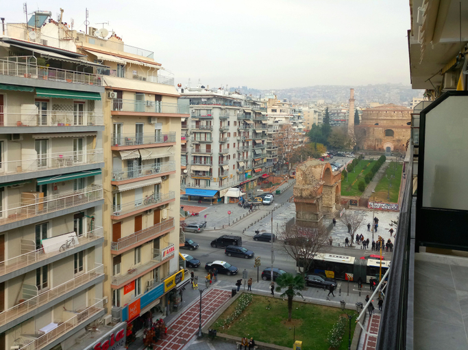 Exterior & Views, Comely Luxury Apt Must, Central Macedonia