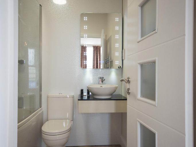 Bathroom, The Wayfarer, East Sussex