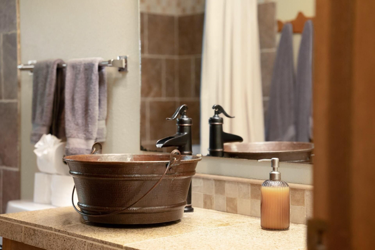 Bathroom 4, Chalet Vino Rosso, King