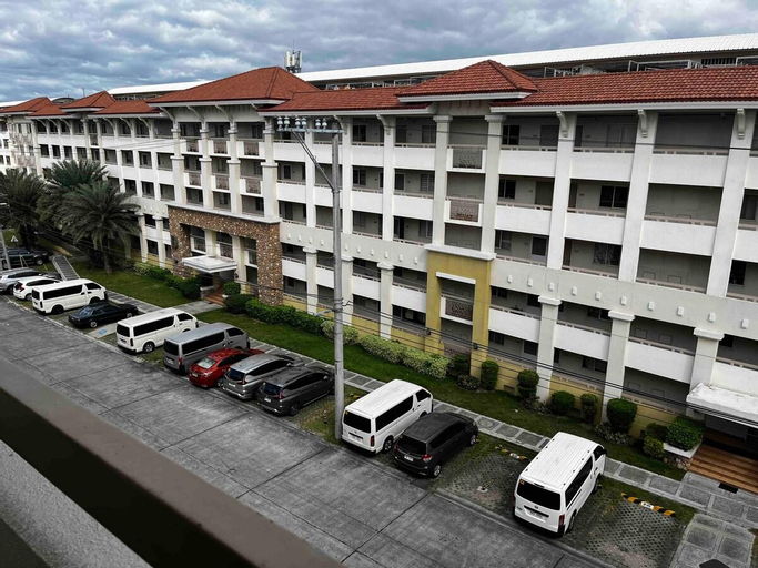 Cozy Ocean Blue Condo (SANITIZED+42’ tv+Netflix), Pasig City
