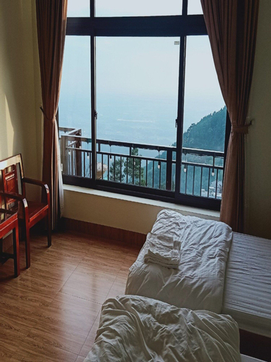 Exterior & Views 10