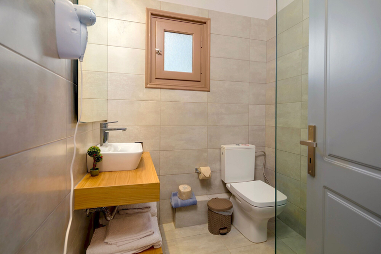 Bathroom 4, Melograno III, Ionian Islands