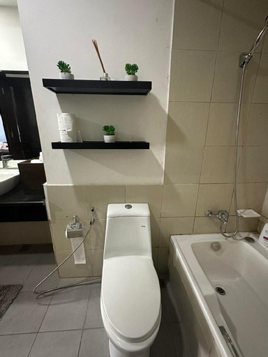 Bedroom 5, Suites de Marina Manila with Netflix, Manila City