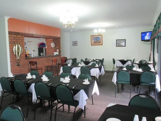 Food & Drinks 5, Landsborough Lodge Motel, Barcaldine