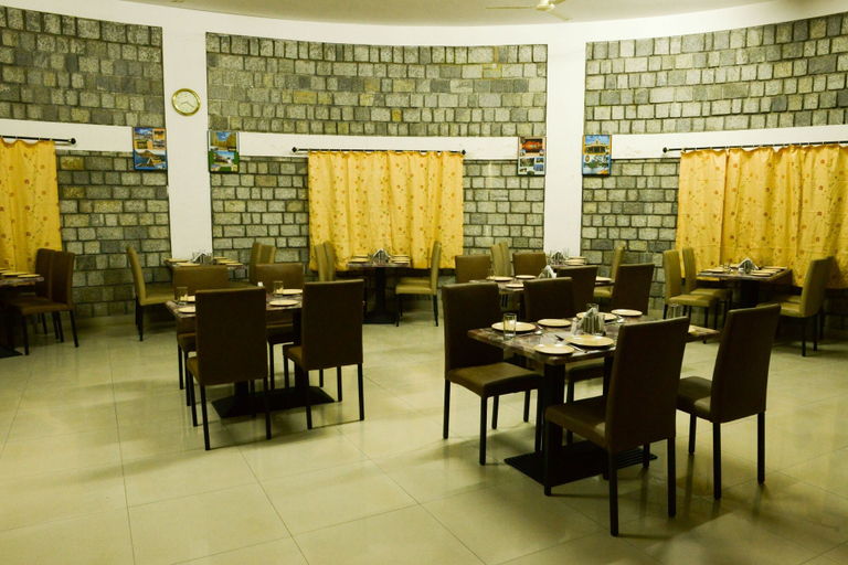 Food & Drinks 5, KSTDC Hotel Mayura Yatrinivas, Chitradurga