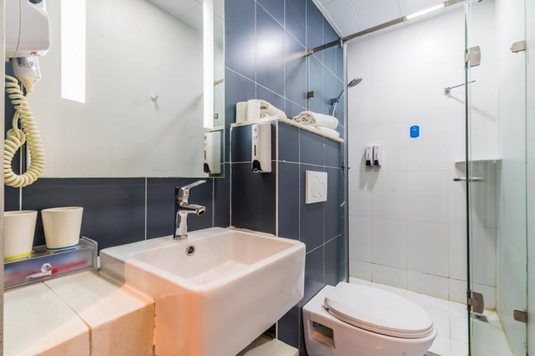 Bathroom, Hanting Hotel Shantou Honglingjin Road, Shantou