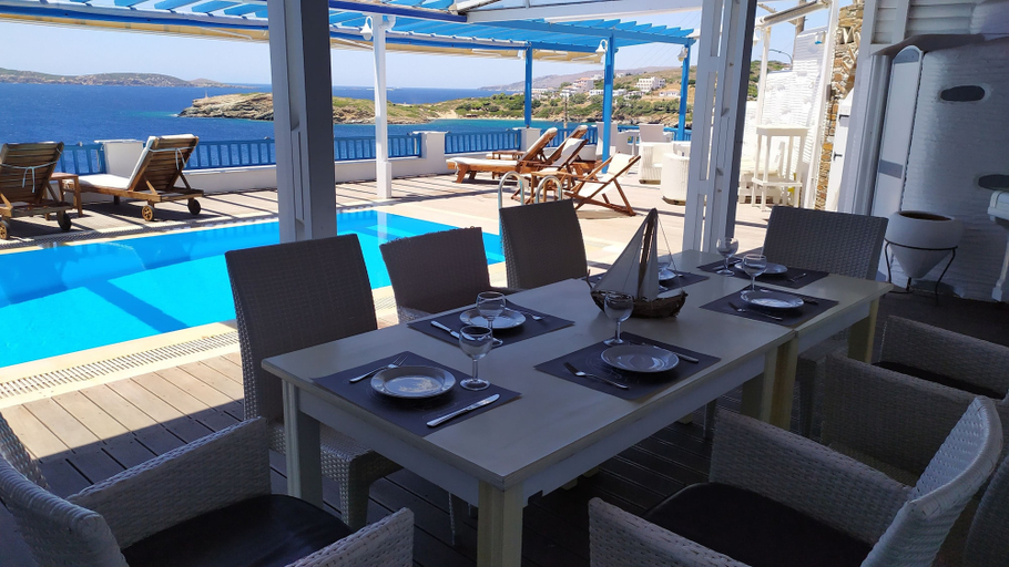 Food & Drinks 5, Blue Waves View, South Aegean