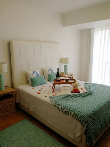 Bedroom 3, 2 Bed Flat - Sleeps 4 - Parking - Wifi, Nazaré