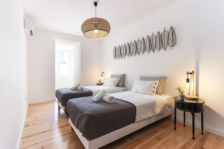 Room 2, Lapa Elegant by Homing, Lisbon