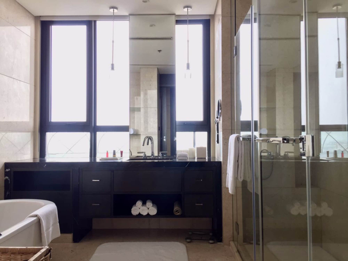 Bathroom 5, The Sandalwood, Beijing - Marriott Executive Apartments, Beijing