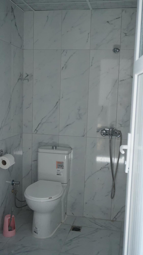 Bathroom 3, Ayberk Pansiyon, Merkez