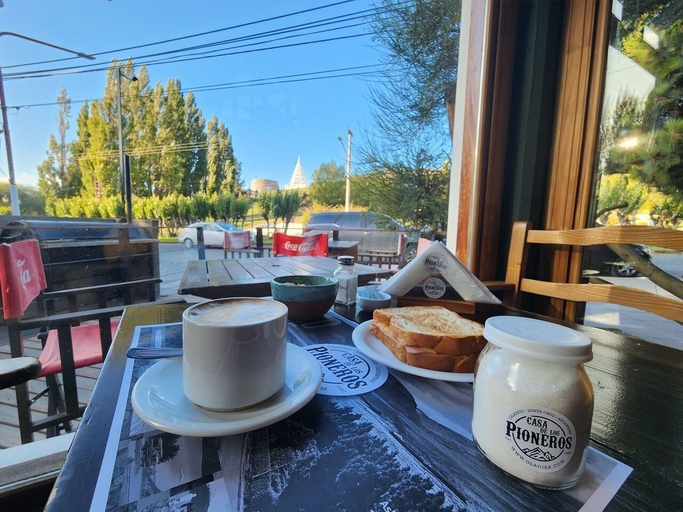 Food & Drinks 5, Hotel del Glaciar Libertador, Lago Argentino
