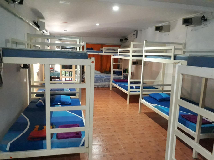 Bedroom 4, Hangover Hostel, Mueang Krabi