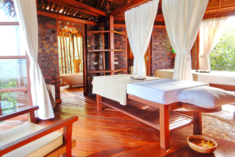 Bedroom 3, Raja Ampat Dive Lodge, Raja Ampat